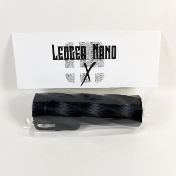 Ledger Nano X Case With Water Resistant Seal And Carry Strap - Picture 3 of 5